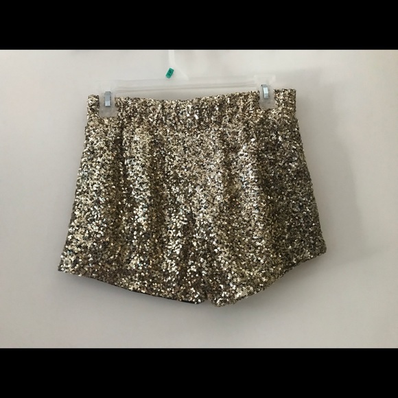 Sequenced Shorts - Picture 3 of 4